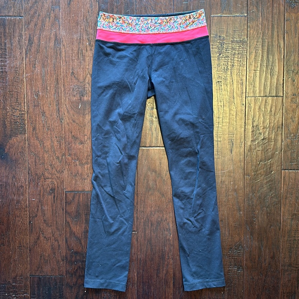 Lululemon Straight Leg Yoga Pants 6